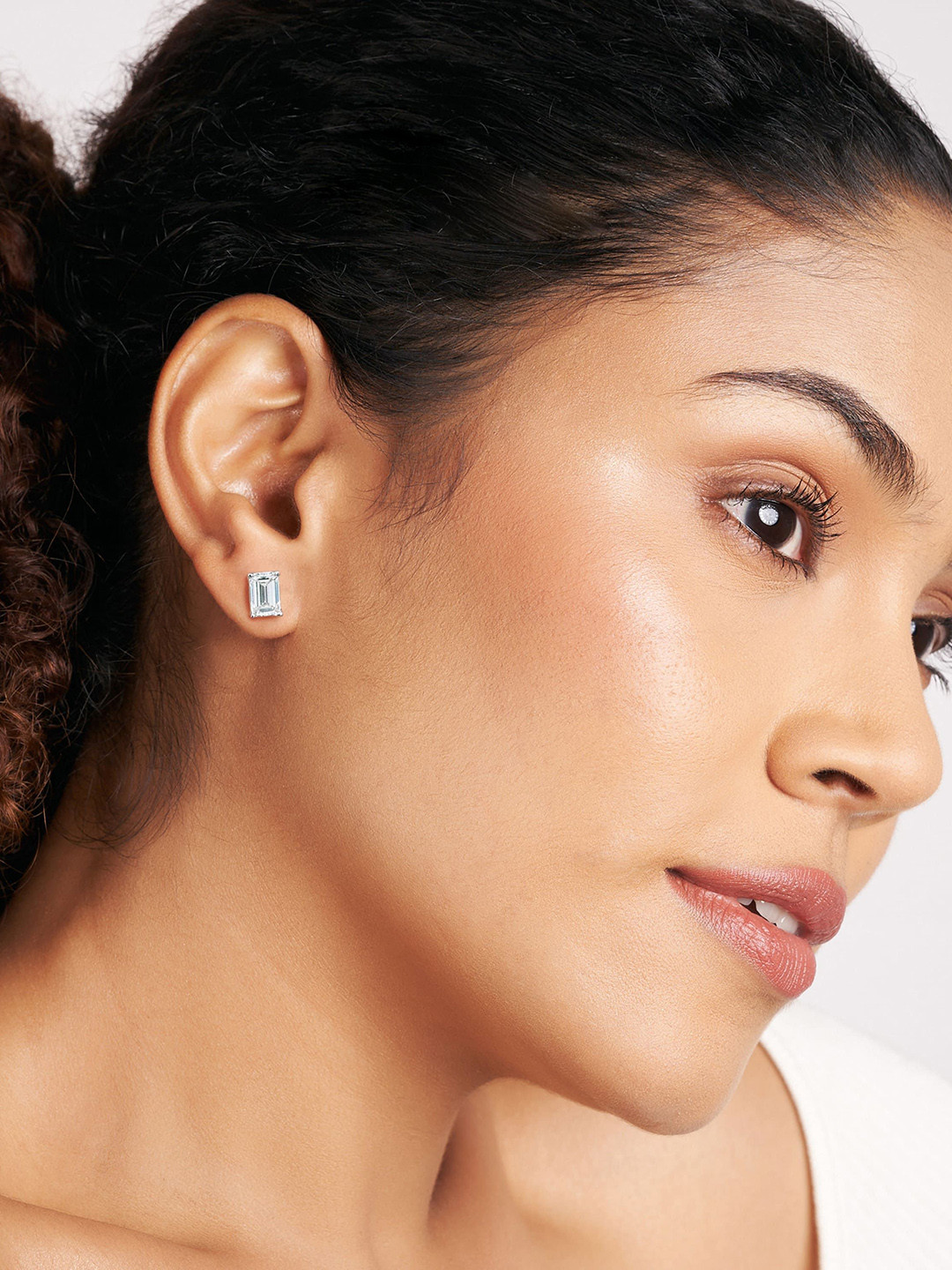 Sparkles 14Kt Gold Emerald Solitaire Earrings With 1 Carat Lab Grown Diamond- 1.68 g