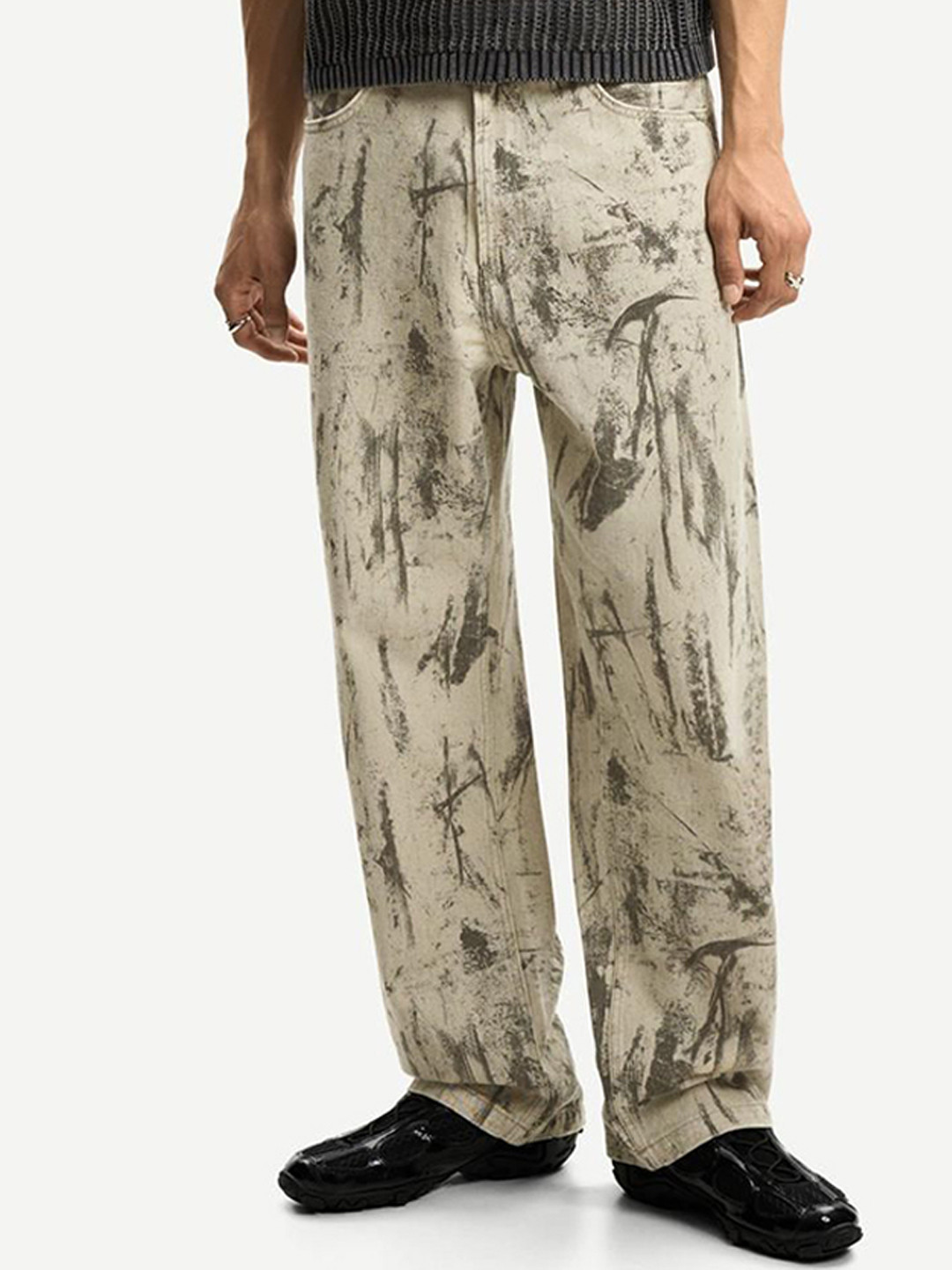 Bershka Baggy Printed Jeans