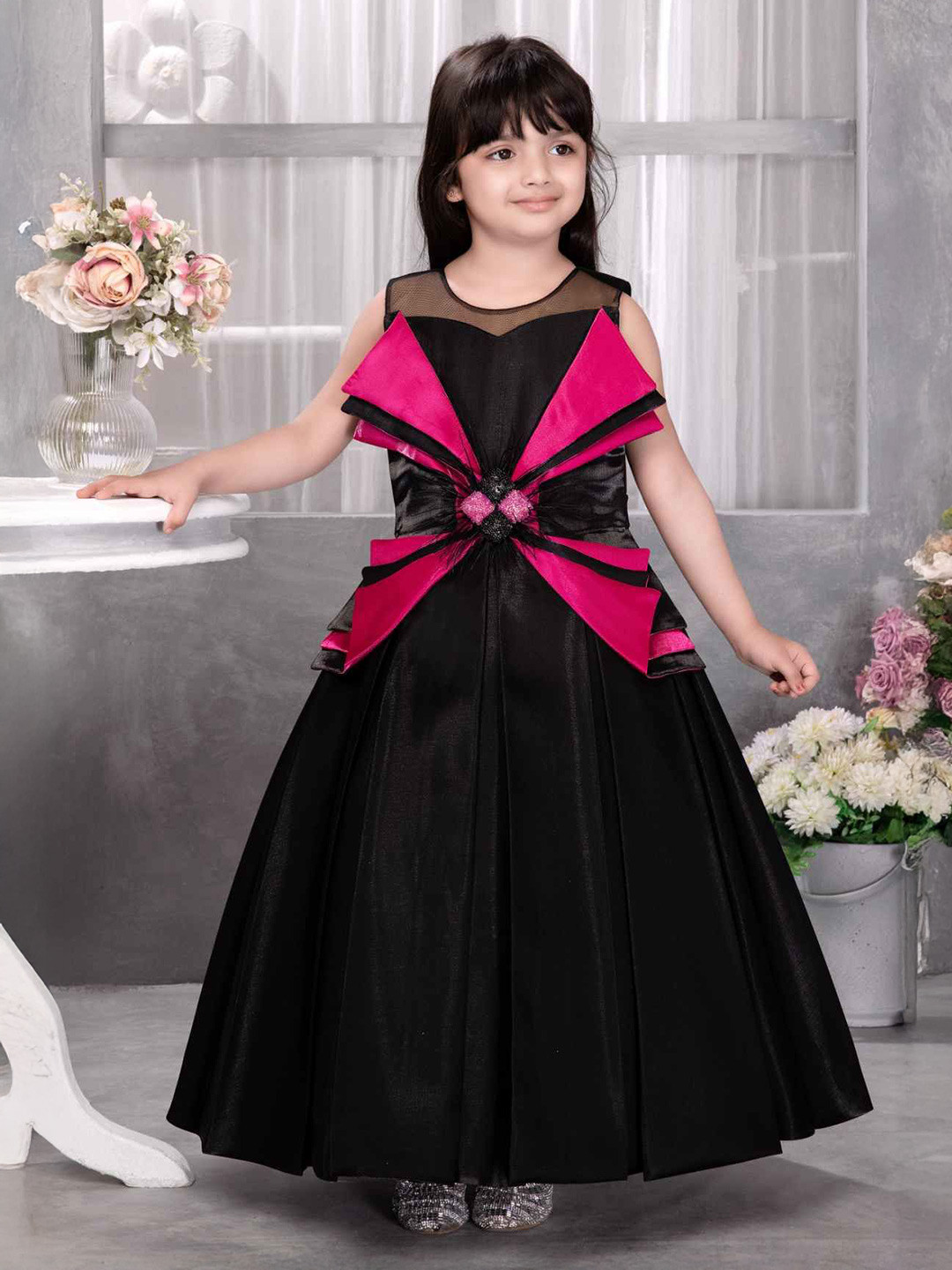 Lagorii Girls Sleeveless With Bow Embellished Gown Dress