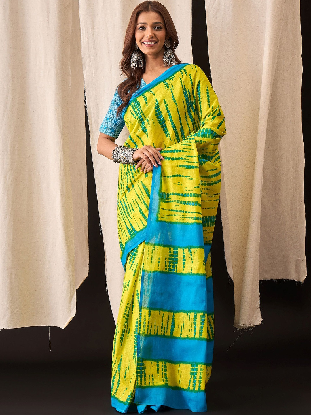 Moda Rapido Women Yellow & Blue Cotton Block Print Saree