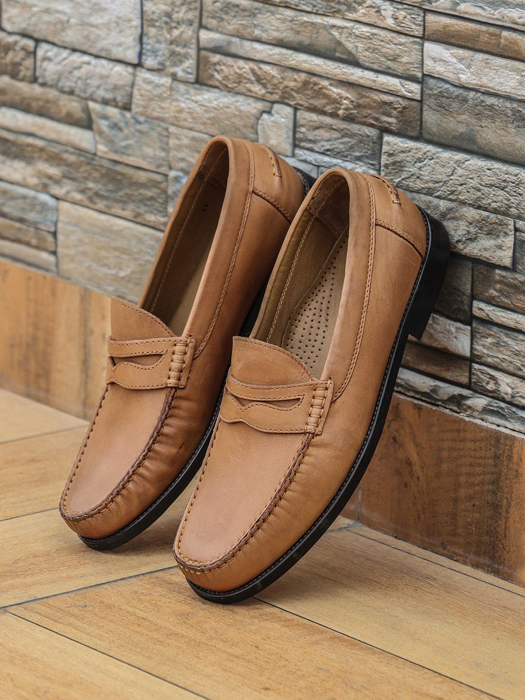 Celtic Men Slip-On Leather Loafers