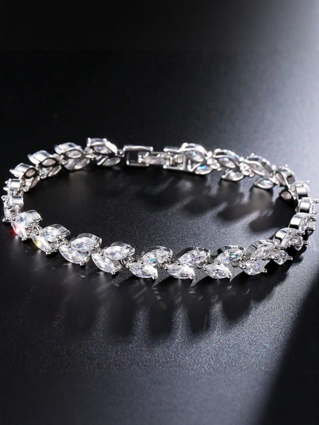 Zarkan Women 925 Hallmark Silver Crystal Leaves American Diamond Bracelet
