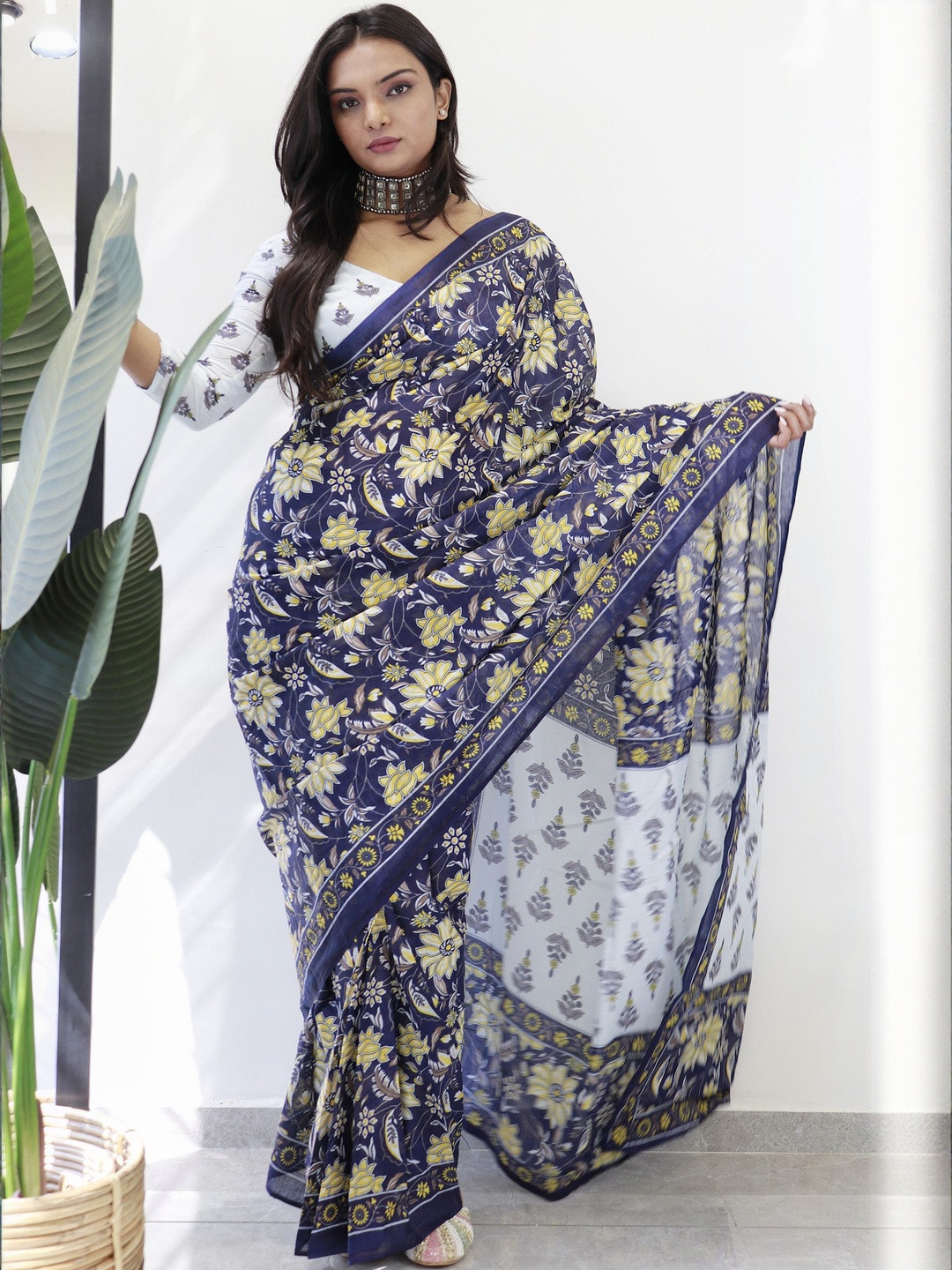 Moda Rapido Women Blue Printed Pure Cotton Designer Block Print Saree