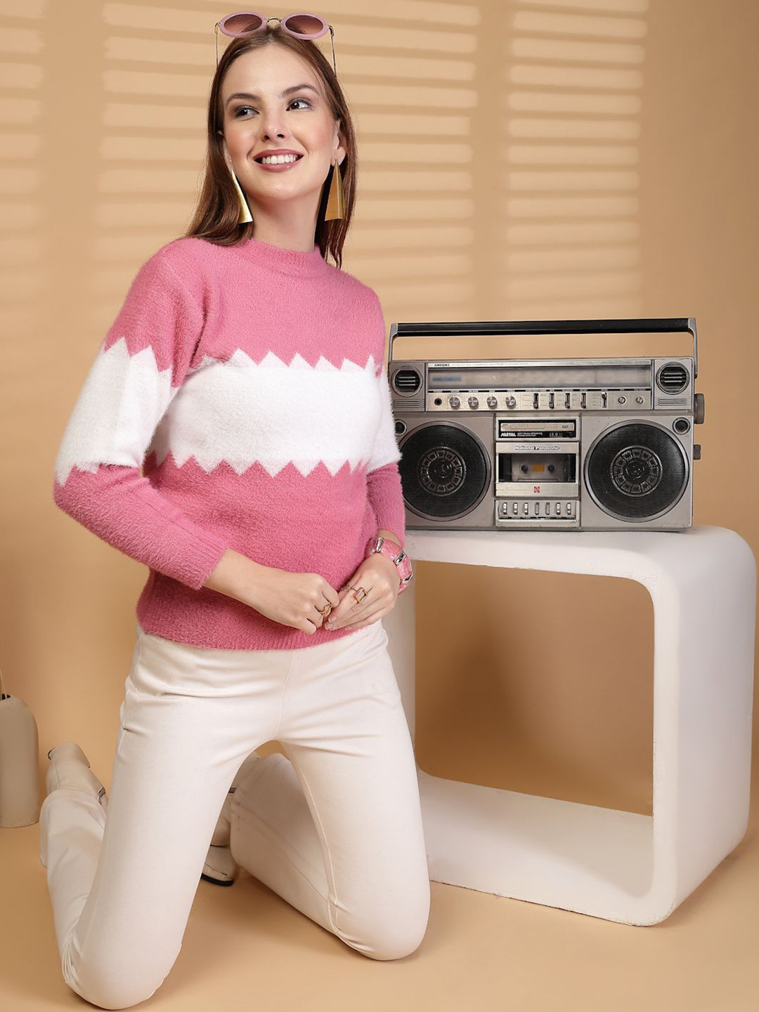 Clora Creation Women Chevron Colourblocked Zigzag Pattern Woollen Pullover