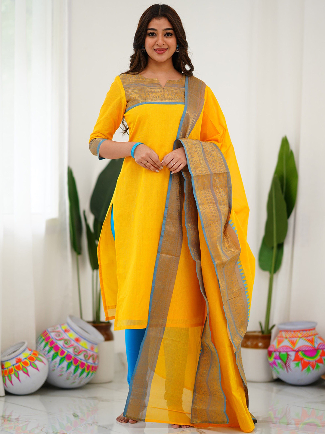 Shriyangan Women Pure Kanchi Cotton Kurta with Dupatta