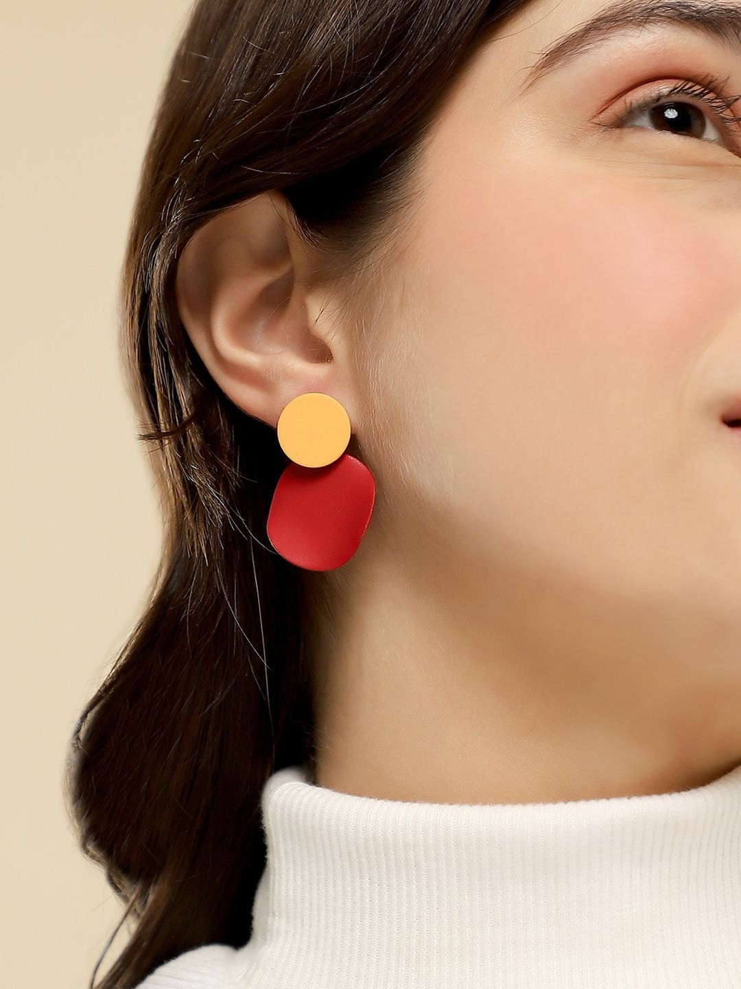 SOHI Women Gold Plated Designer Contemporary Drop Earrings