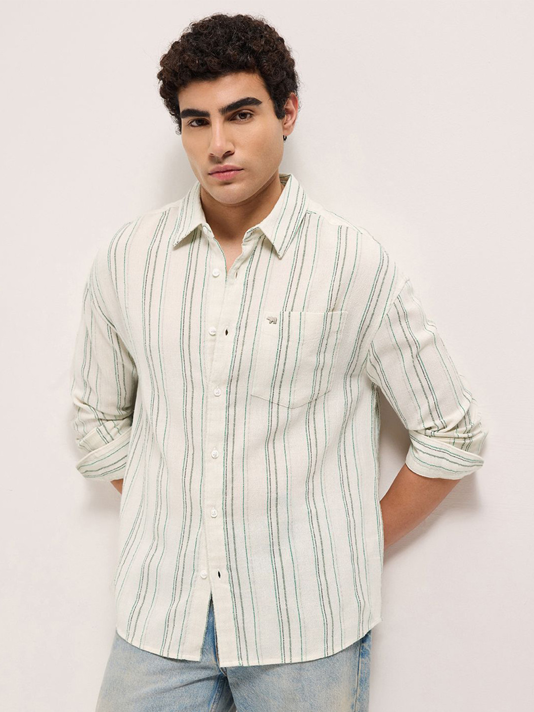 THE BEAR HOUSE Men Vertical Striped Relax Fit Regular Shirt