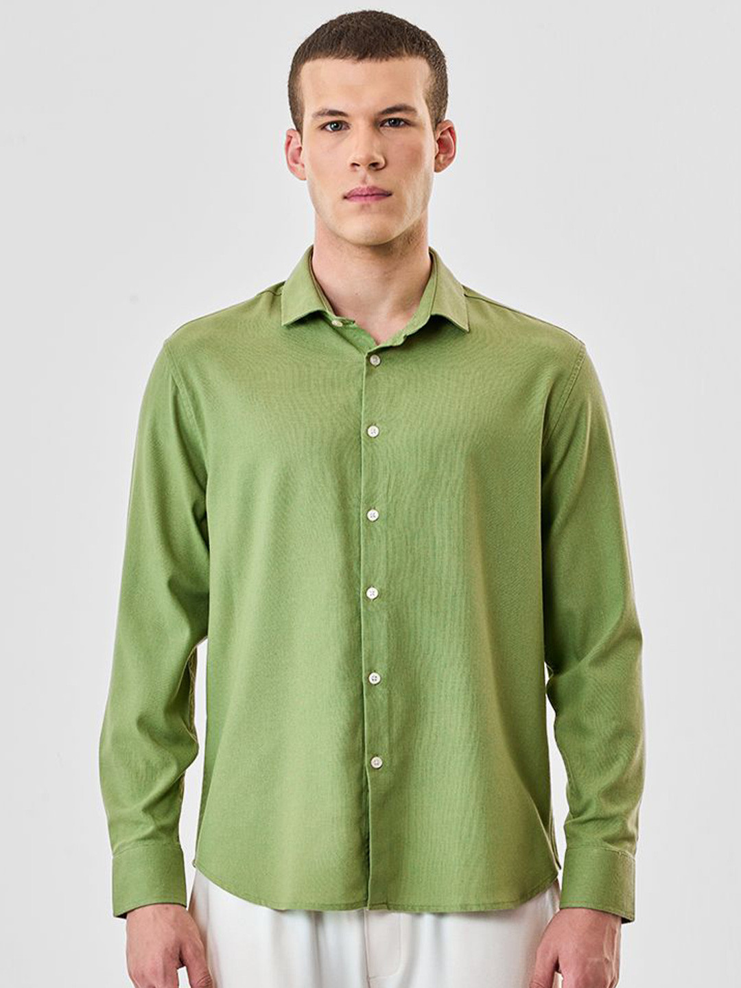 Snitch Men  Light Green Solid Shirt