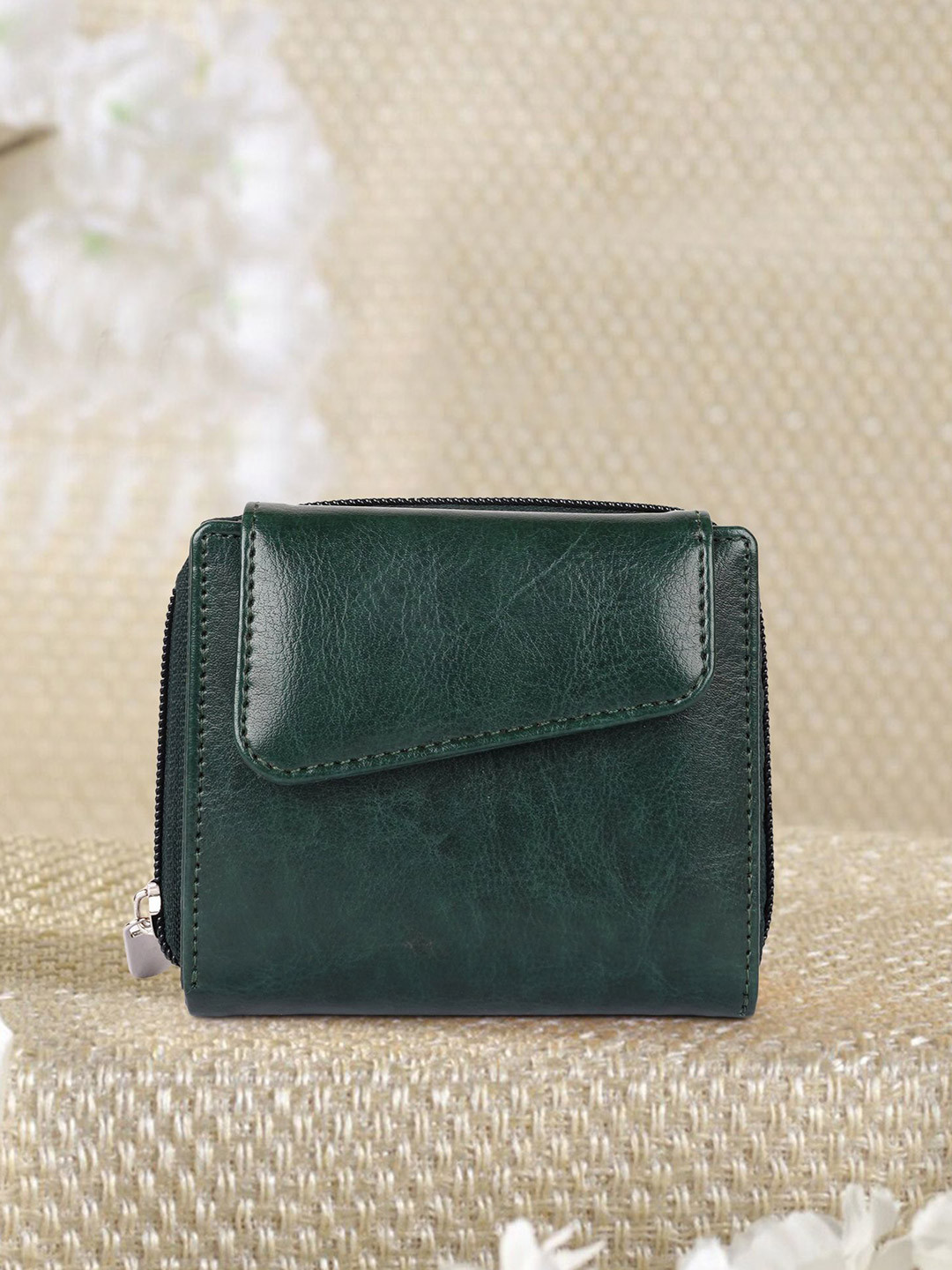 WILDAUK Women Textured Button Two Fold Wallet