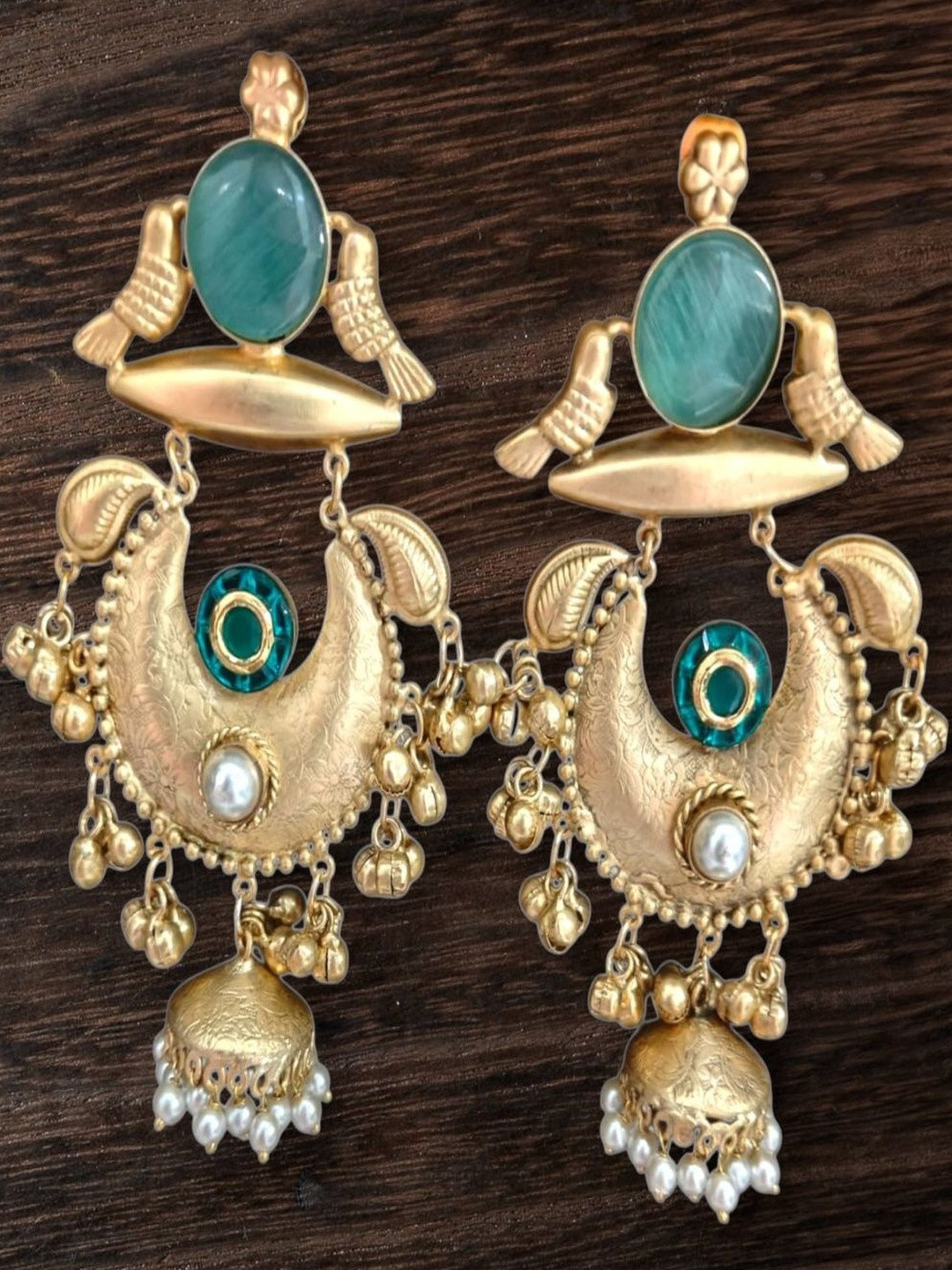 ROYAL NEEDS Women Classic Kundan Stones Antique Jhumkas Earrings