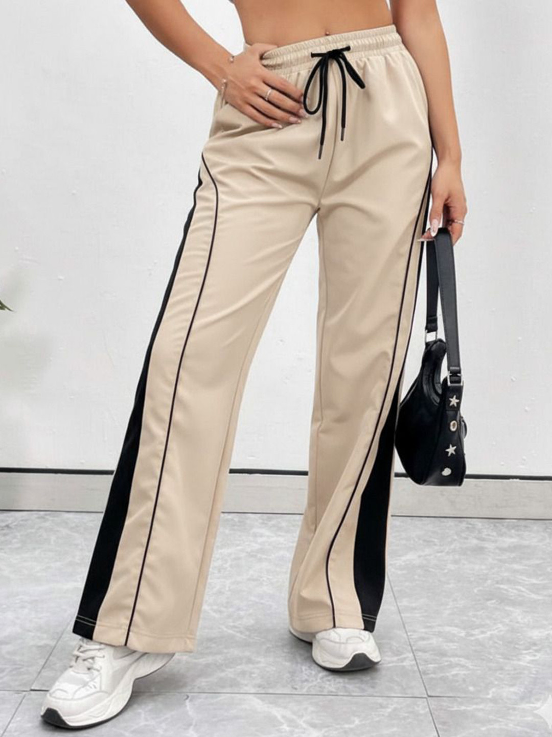 Pookiie Women Colourblocked Relaxed Easy Wash Trousers