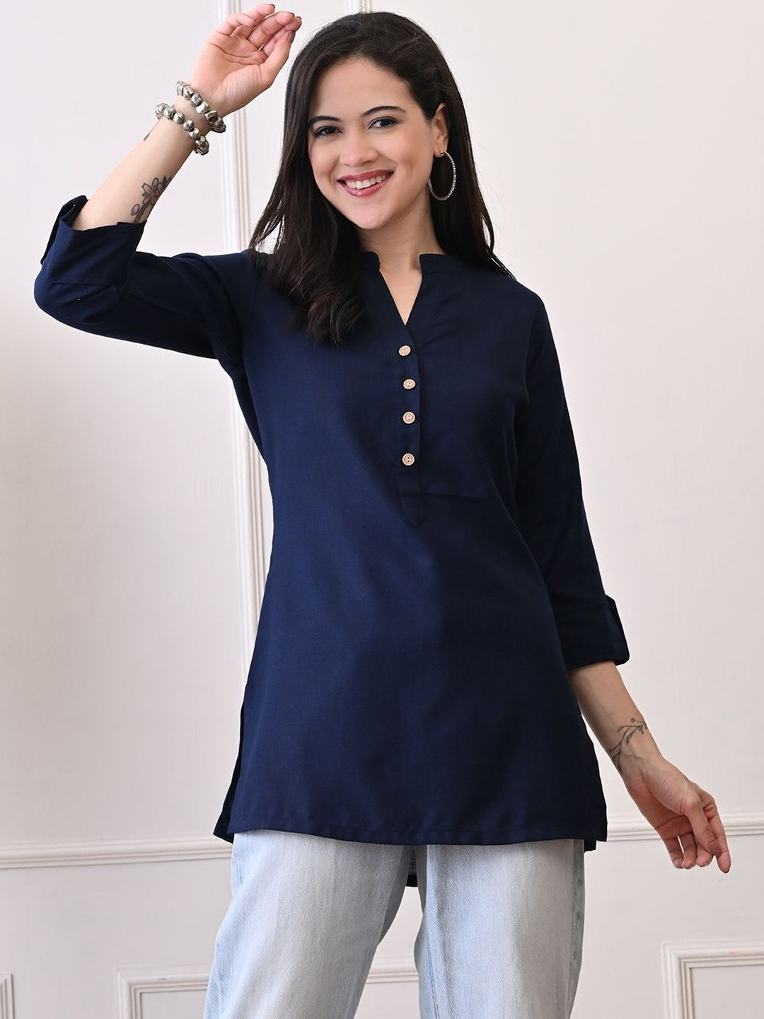 KALINI Women Solid Blue Short Kurti