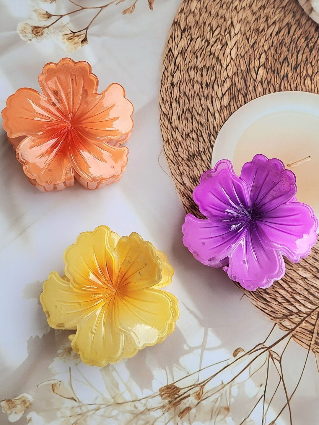 DIVASTRI Women Set of 3 Hibiscus Flower Designed Hair Claw Clips