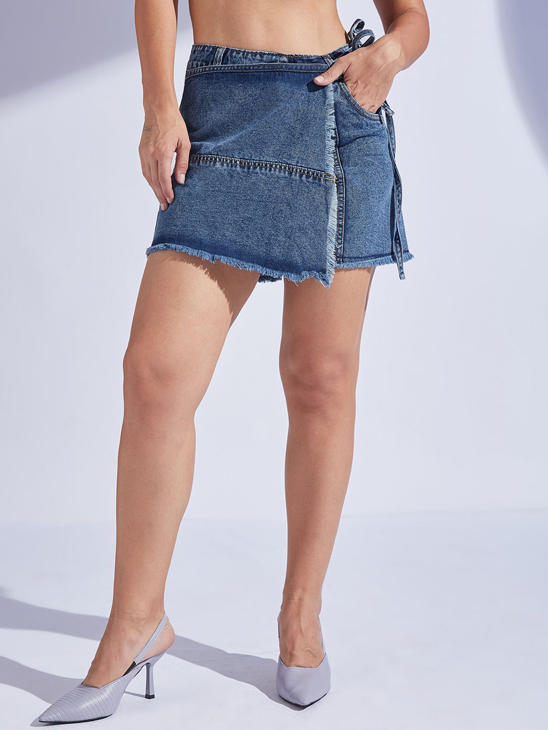 Miss Chase Women's Regular High rise Mild Distress Regular Denim Skorts