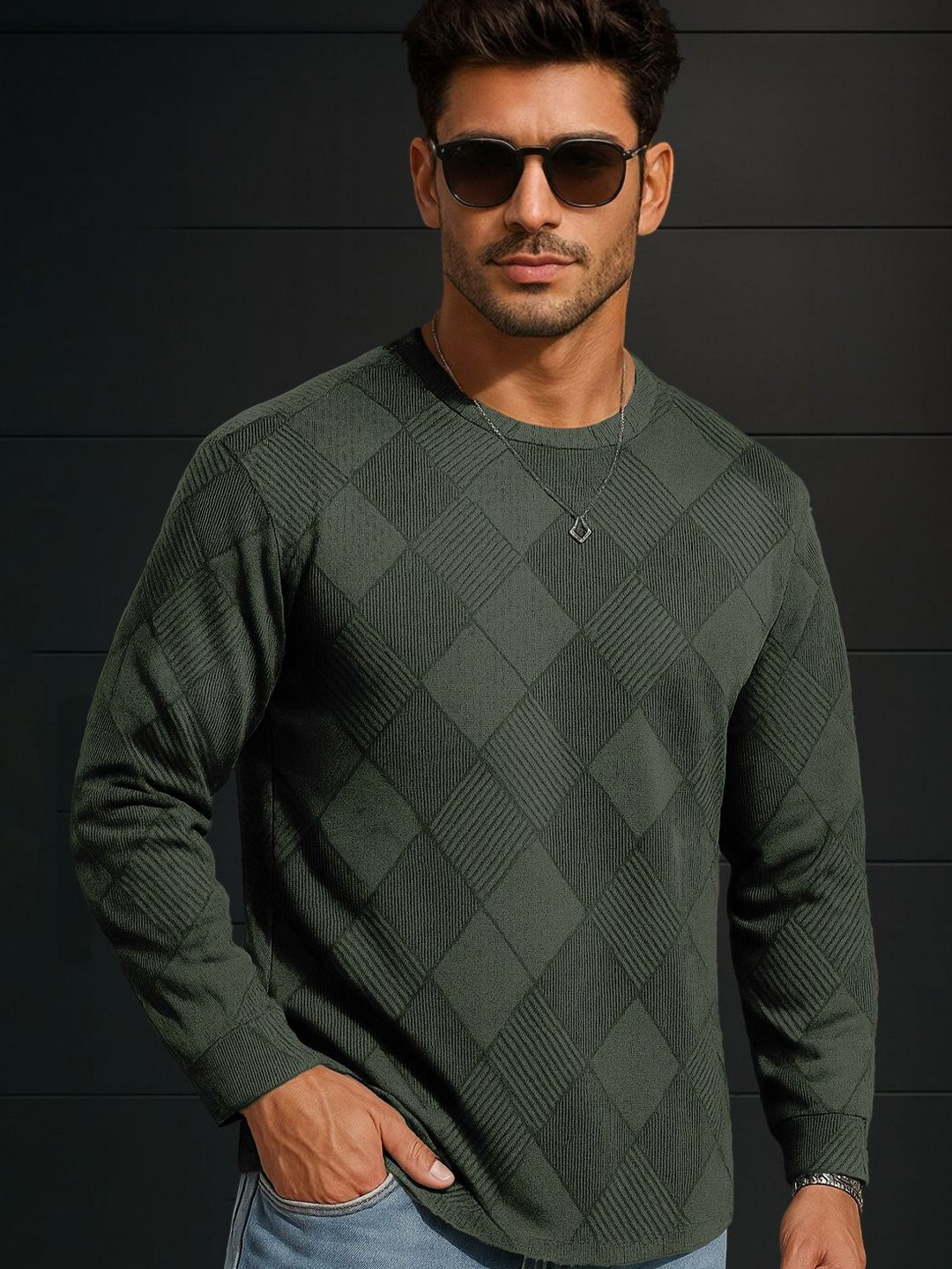Force Men Round Neck Geometric Printed T-shirt