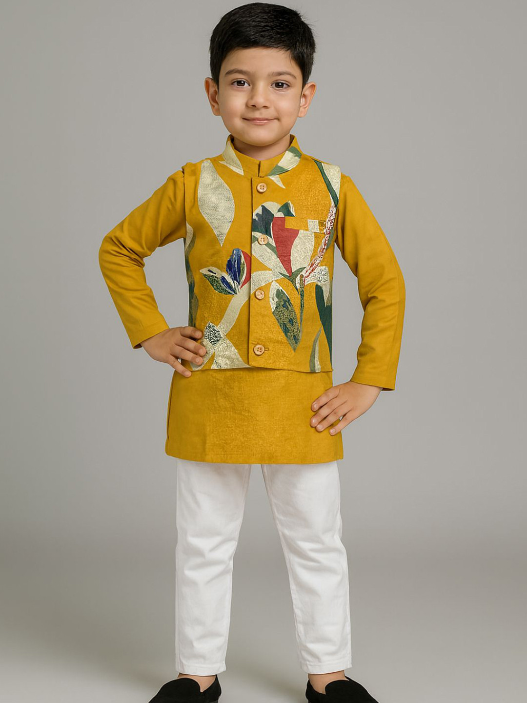 Biglilpeople Boys Solid Cotton Kurta with Pyjamas And Coat
