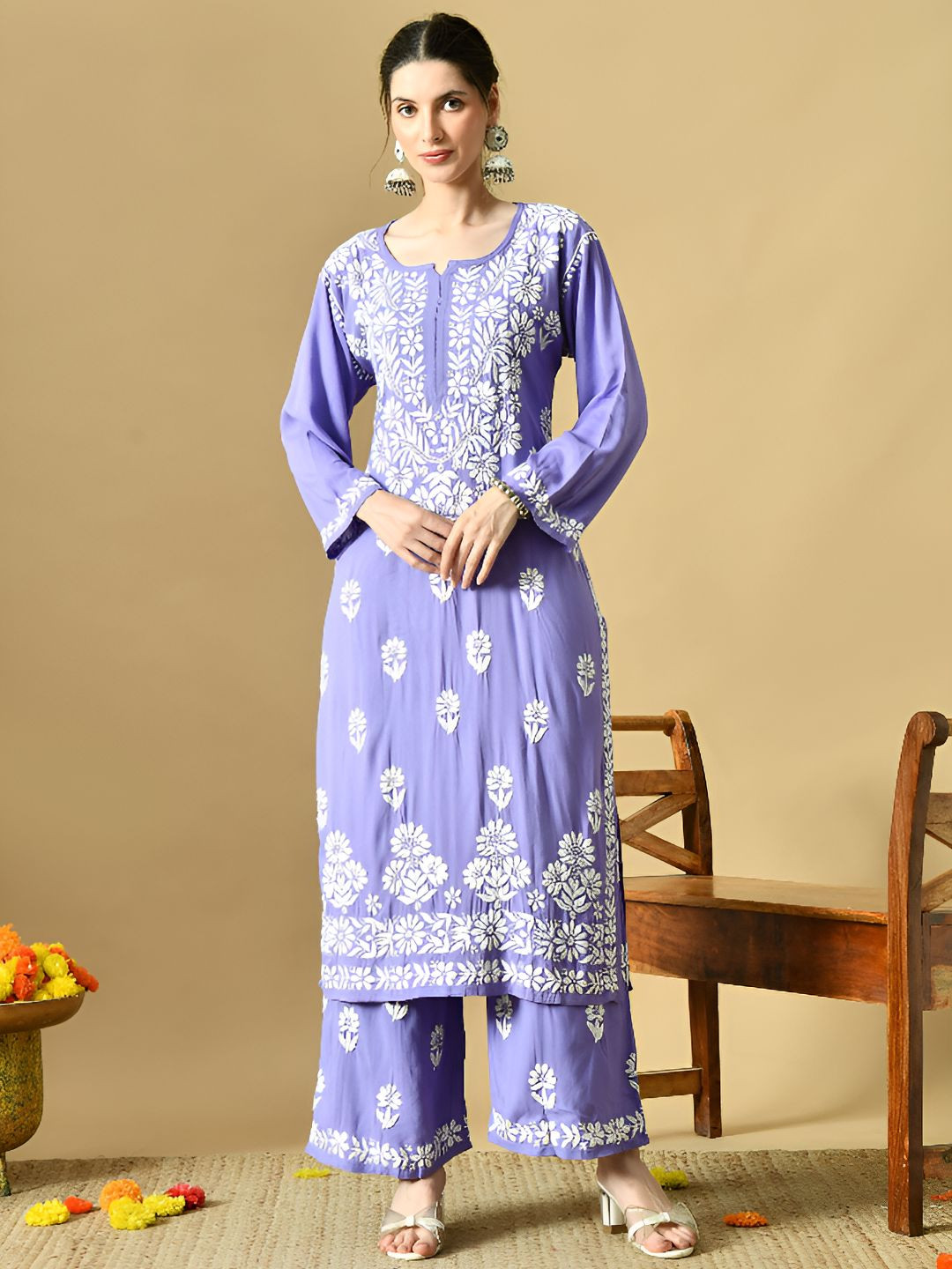 Syrish Women Ethnic Motifs Embroidered Round Neck Chikankari Kurta with Palazzos