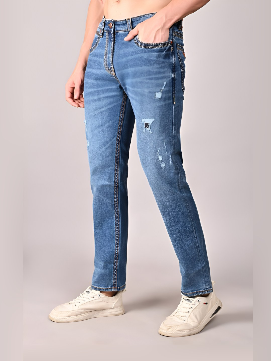 WHITE APPLE JNS Men Slim Fit Low-Rise Mildly Distressed Light Fade Stretchable Jeans