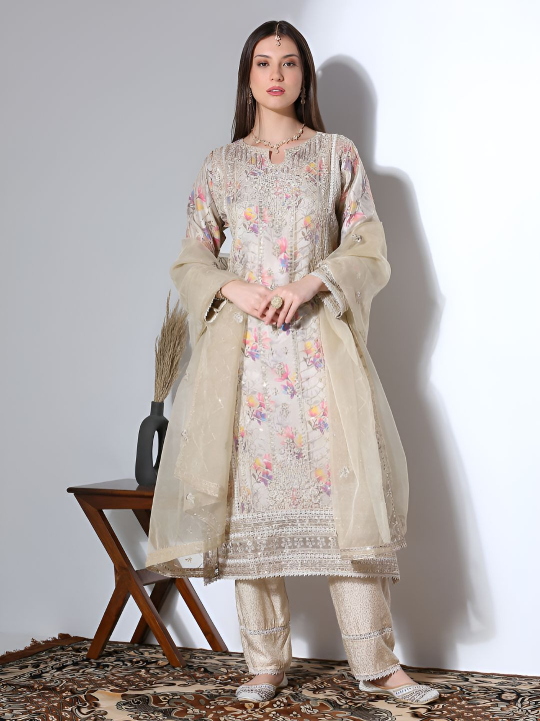 DESIGN ELEMENTS Floral Printed Notch Neck Gotta Patti Organza Kurta Trousers & Dupatta
