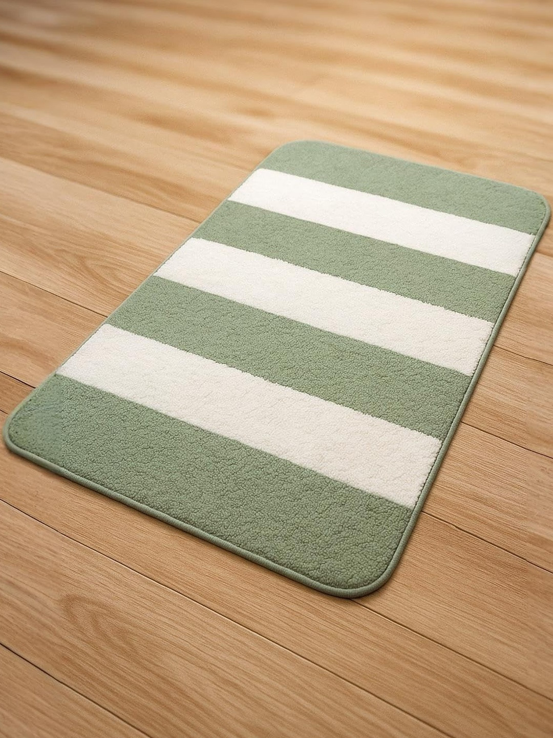 Adhigams Green & White Striped 1400 GSM Microfiber Bath Rug