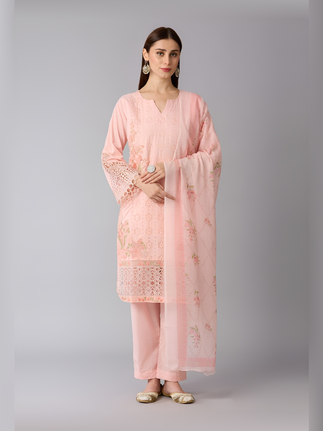 DESIGN ELEMENTS Women Floral Embroidered Kurta with Trousers & With Dupatta Kurta Sets