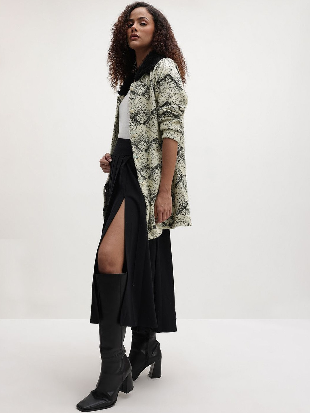 Roadster Women Lime Green Wool Casual Wear Long Sleeves Cardigan Sweaters