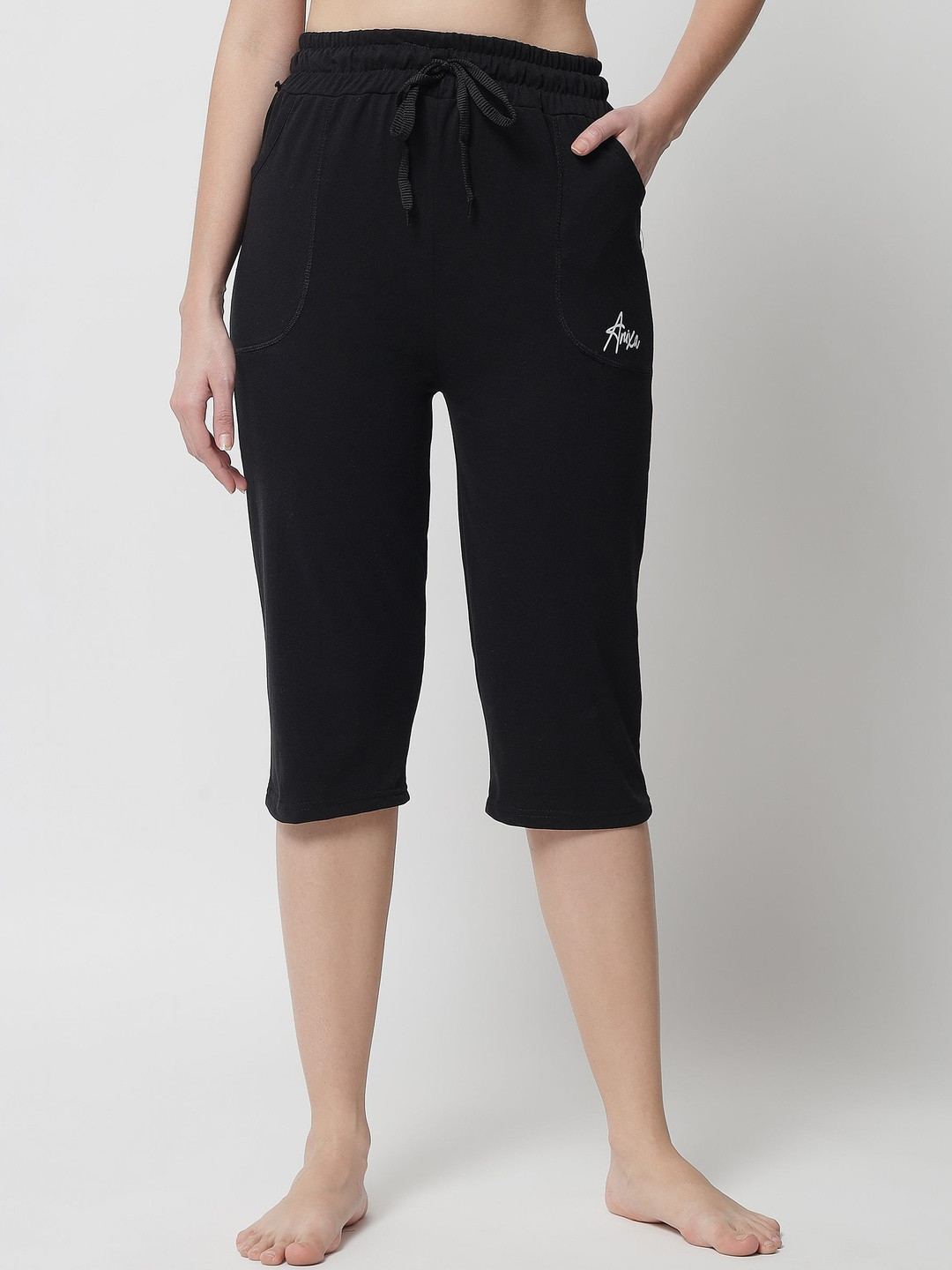 TRENDY WORLD Pack Of 3 Cotton Mid Raise Regular Fit Capris