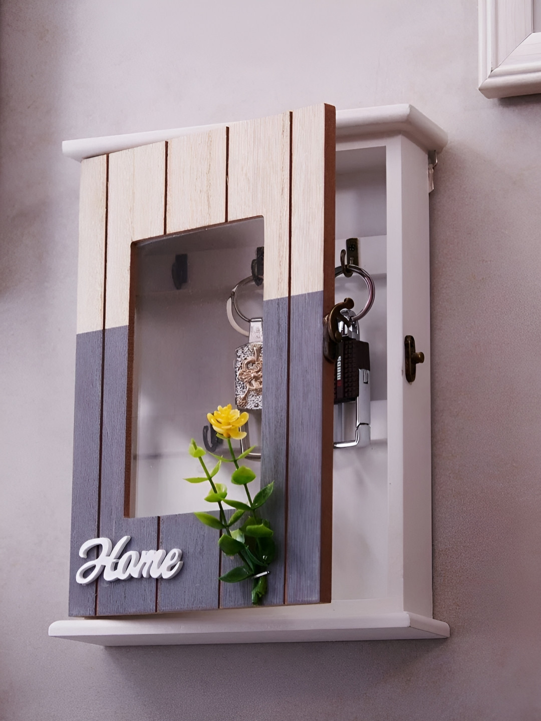 eazy wagon Grey & Black Love Is All You Need Printed Key Wall Hanging 5 Hooks