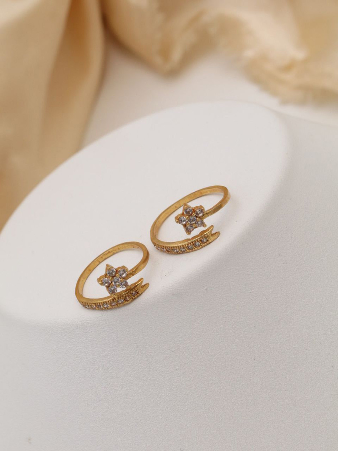 GRESHA ENTERPRISE Set Of 2 Gold-Plated American Diamond Studded Finger Ring