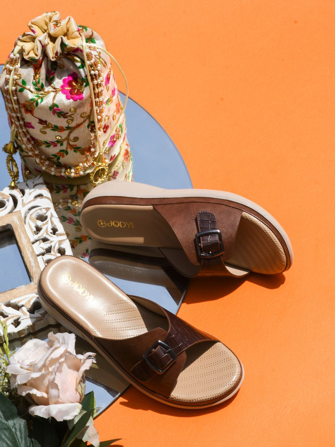 JodyHub Textured Buckle Detail Comfort Heel Sandals