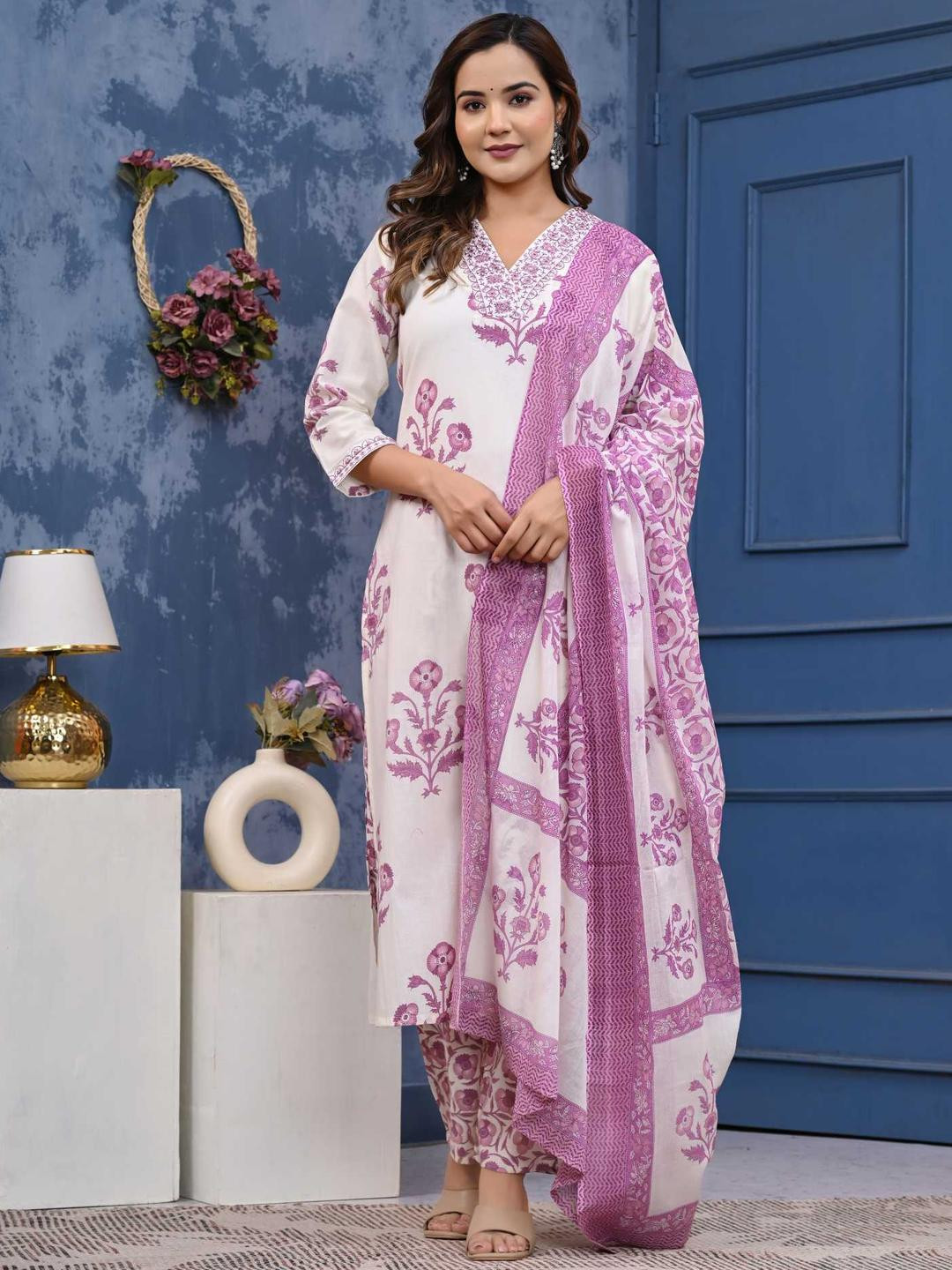 Angkor Women Pink Pure Cotton With Dupatta