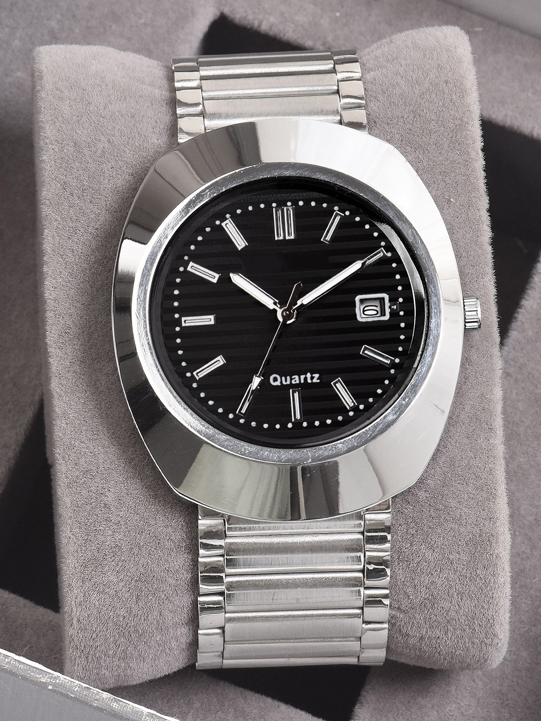 SWADESI STUFF Men Patterned Dial & Bracelet Style Straps Analogue Watch WOIG BLACK 9