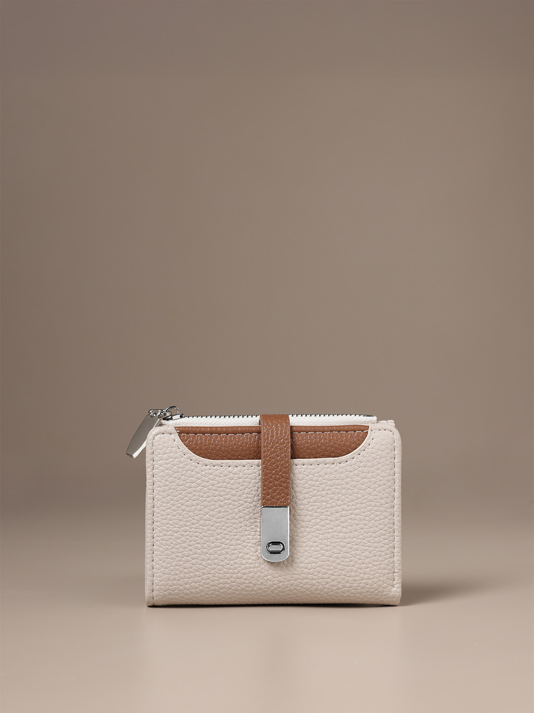 Lino Perros Women Zip Detail Two Fold Wallet