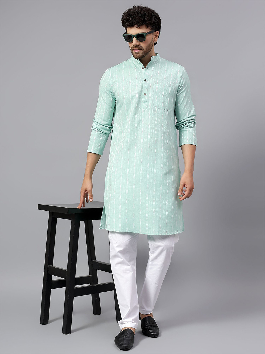 Latest Chikan Garments Men Striped Festive Cotton Straight Kurta
