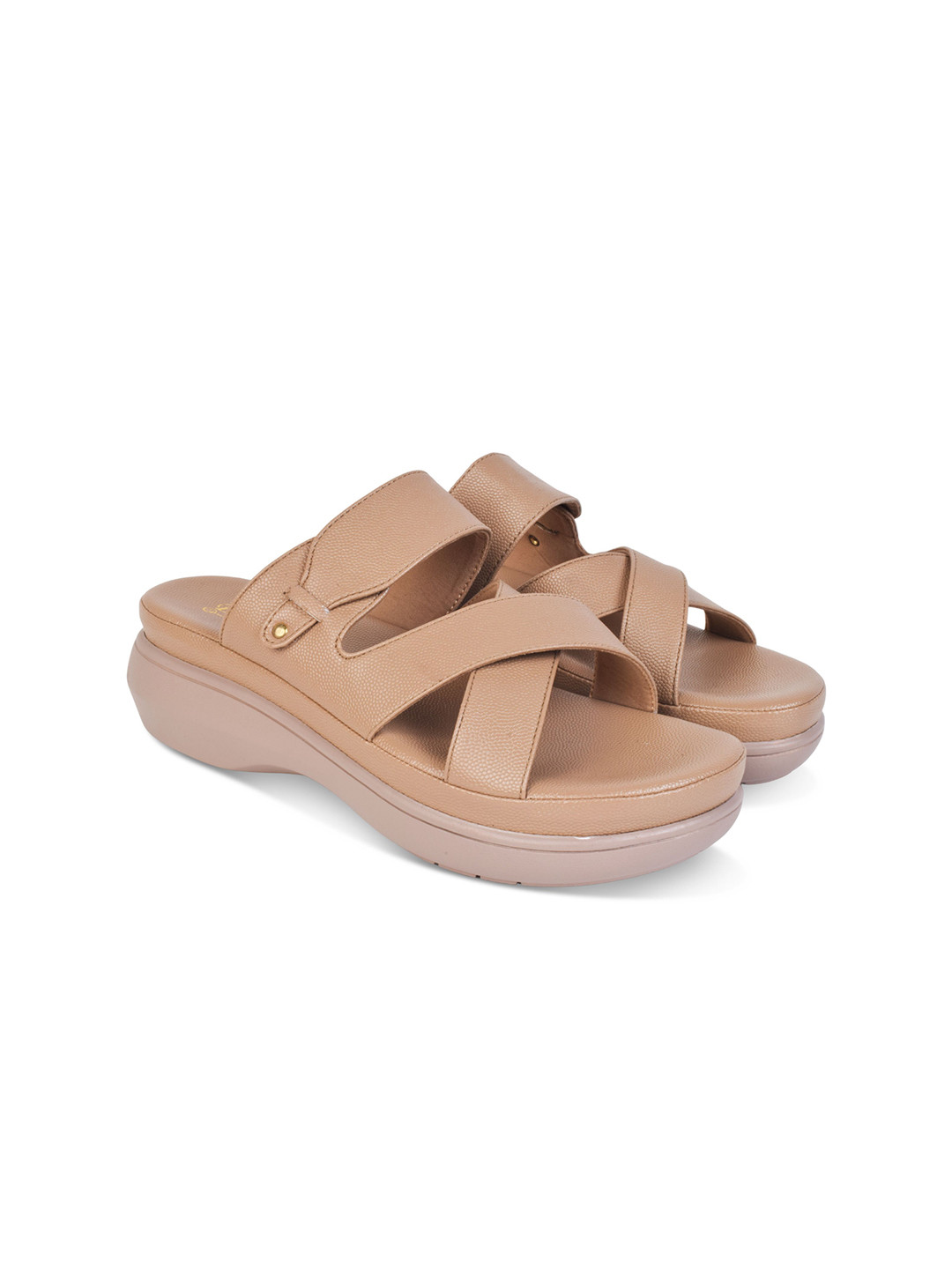 BLINDER Women Solid Platform Sandals with Buckles