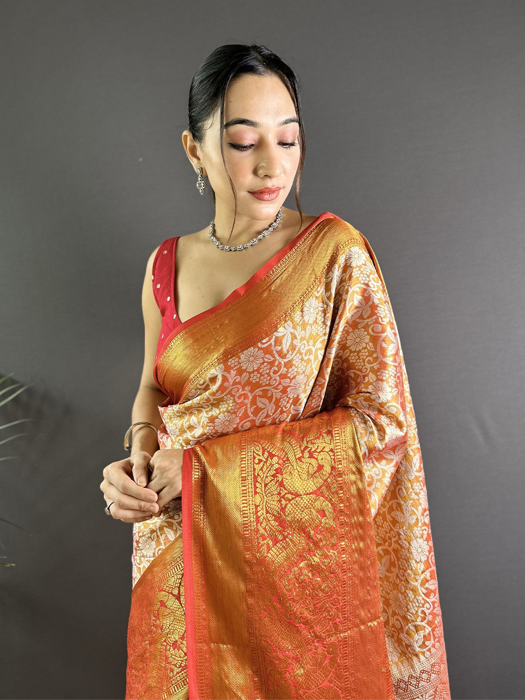 Durga Textile Woven Design Kanjeevaram Saree With Unstitched Blouse Piece