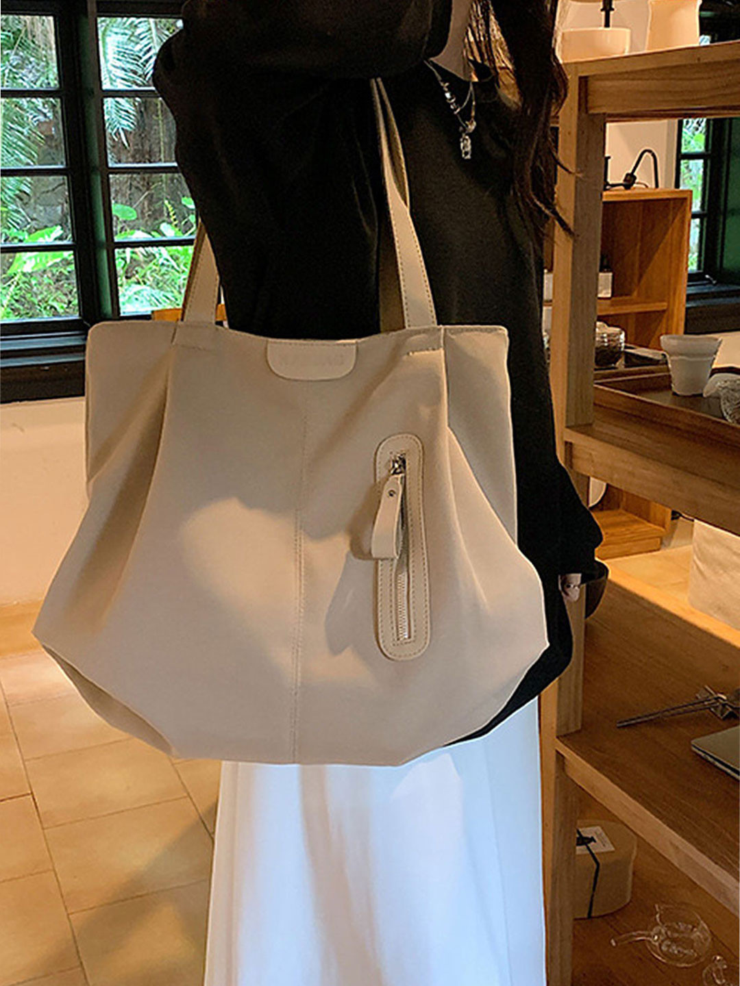 LULU & SKY Swagger Shoulder Bag