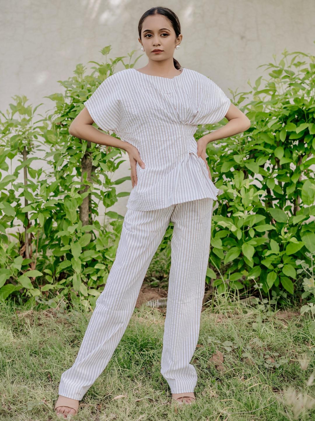 House of Harakh Women Striped Relaxed Straight Leg High-Rise Non Iron Regular Trousers