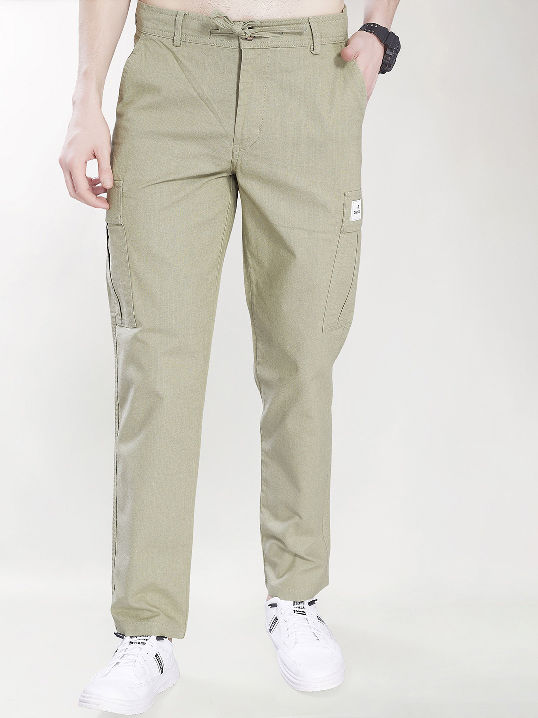 DIVISIVE Men Relaxed Straight Leg Regular Fit Mid-Rise Easy Wash Cotton Cargos
