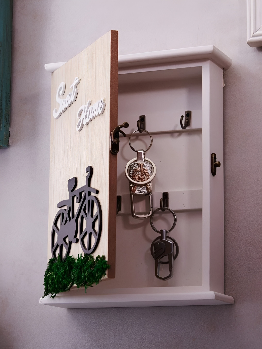 eazy wagon Beige & Black Sweet Home Cycle Printed Key Box Wall Hanging 5 Hooks