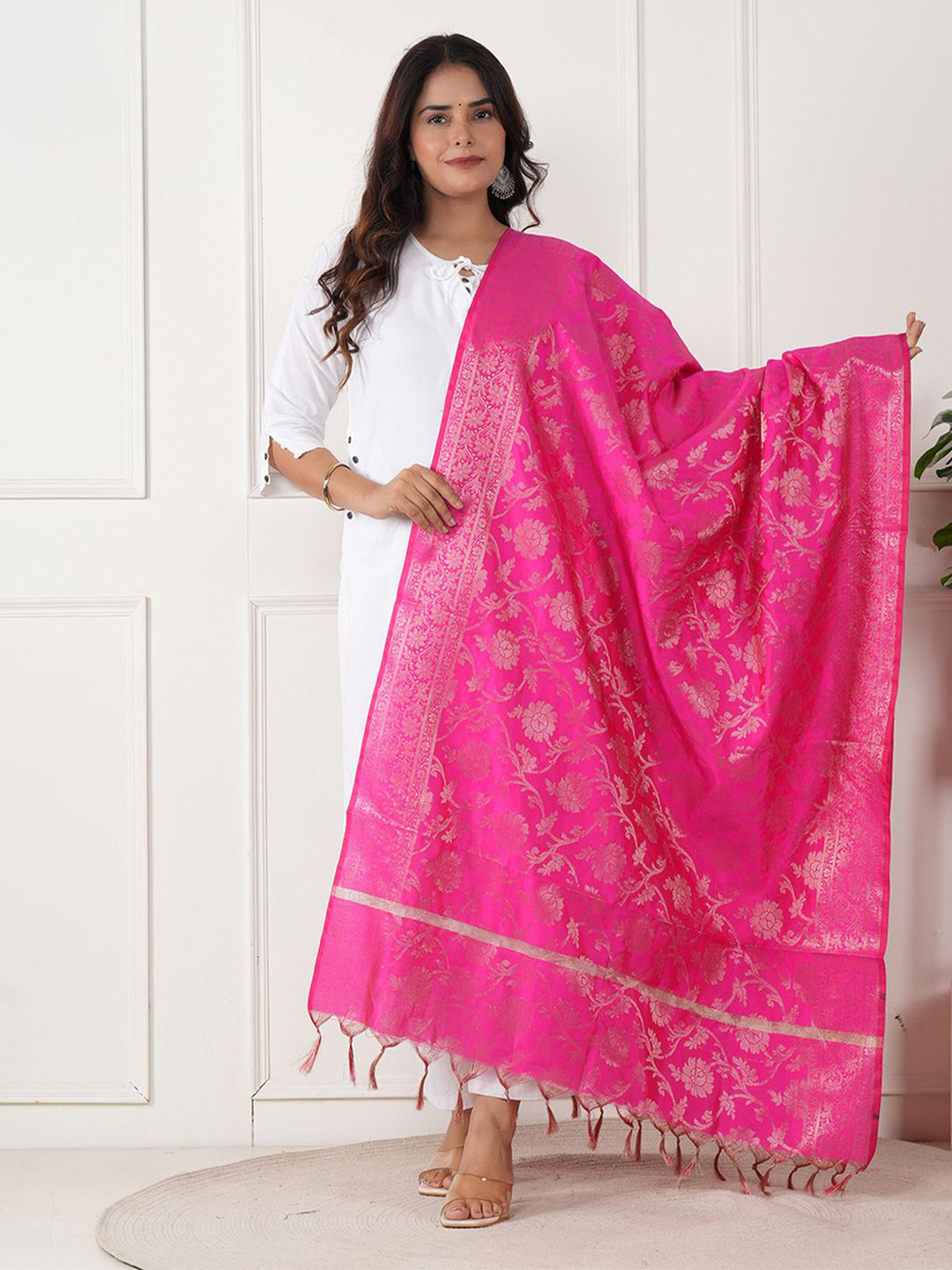 ZOOMBIE Ethnic Motifs Woven Design Zari Banarasi Silk Dupatta