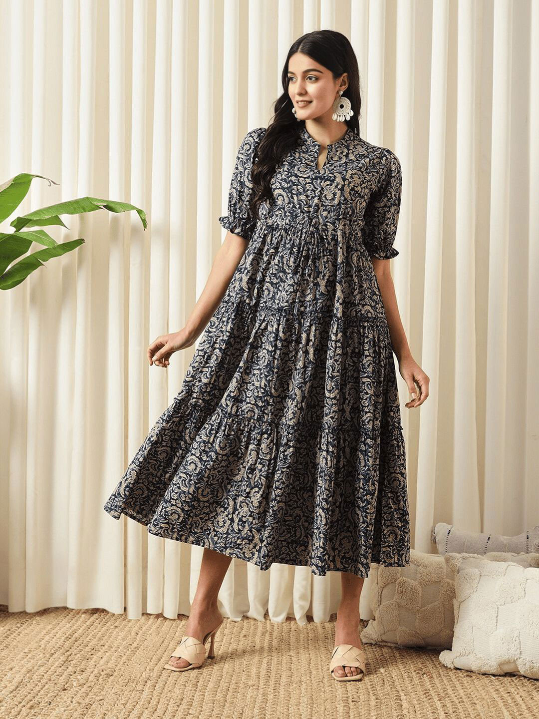 PRESHA Women Floral Printed Flared Sleeves Sequinned Cotton Anarkali Kurta