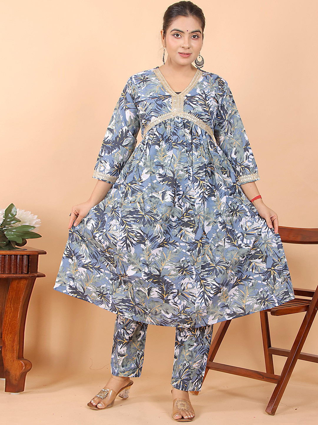 Parth F Women Floral Printed Kurta with Trousers