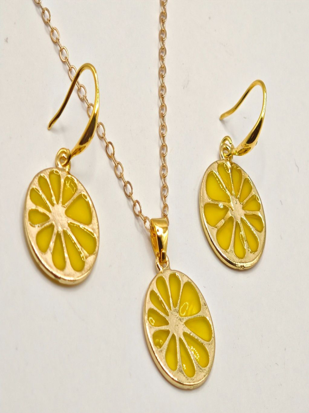 SAPRAA TRENDS Gold Plated Lemon Slice Anti Tarnish Jewellery Set
