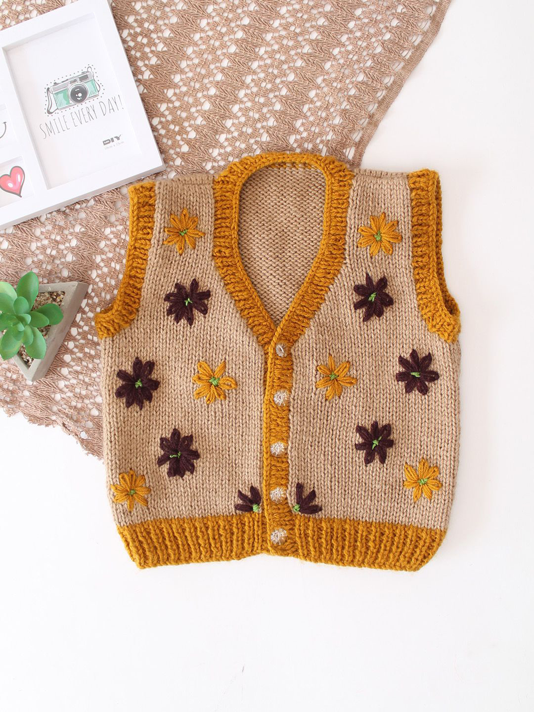 Woonie Kids Handknitted Floral Embroidered Sleeveless Sweater Vest