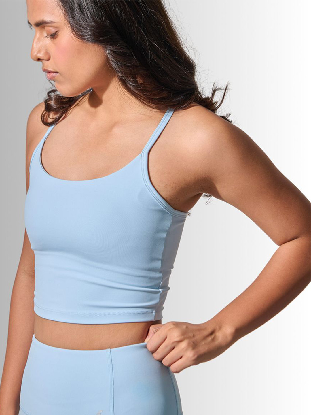 Strongr.Athleisure Women Solid Scoop Neck Dri-FIT Slim Fit Tank T-Shirt with Innner Bra