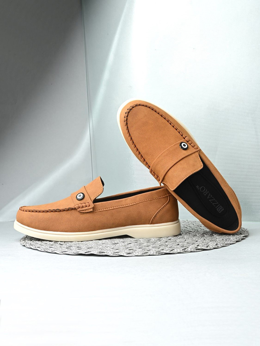 BIZZARO Men Lightweight Loafers