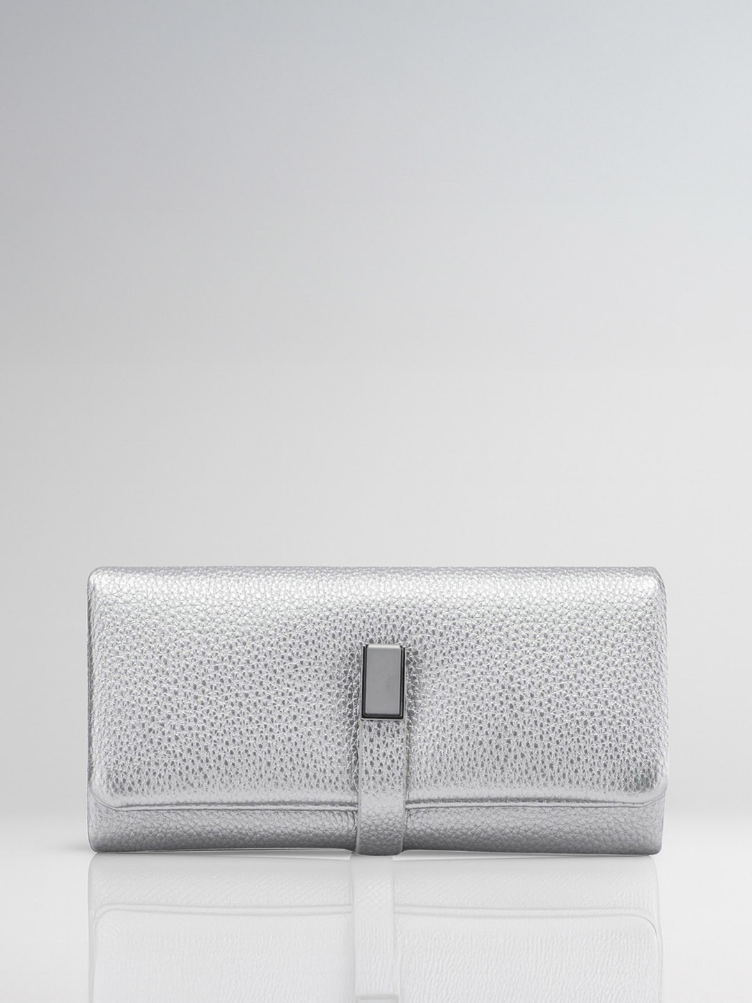 Lino Perros Women Button Envelope