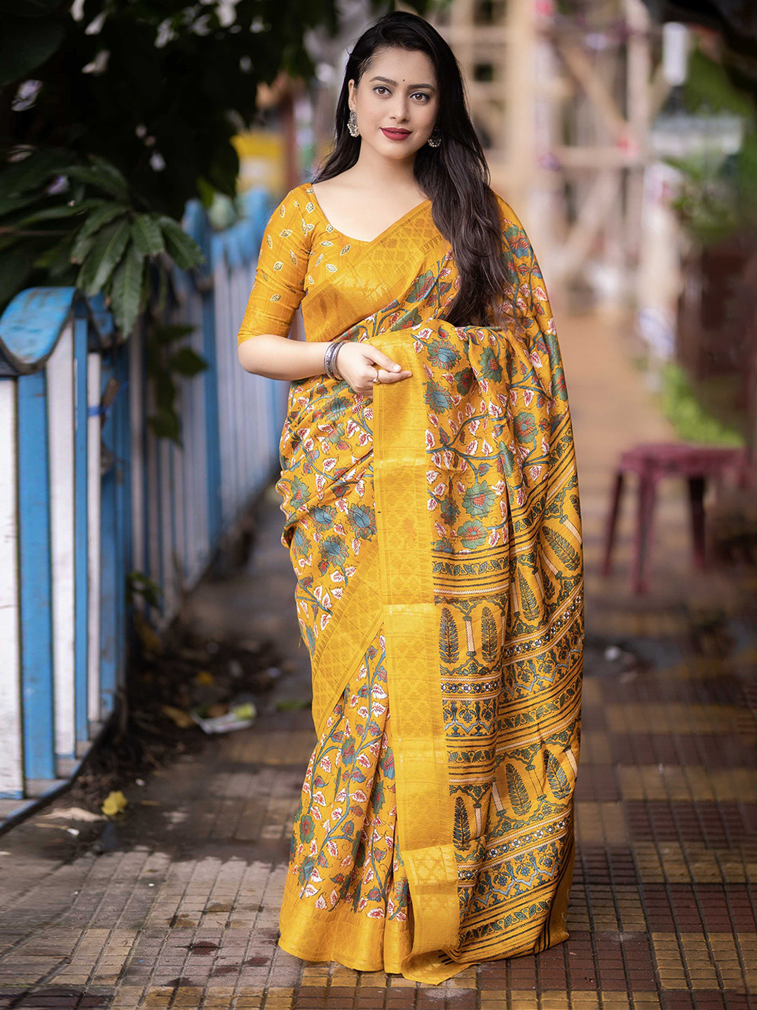 KALINI Soft Slub Silk Kalamkari Printed Saree With Blouse