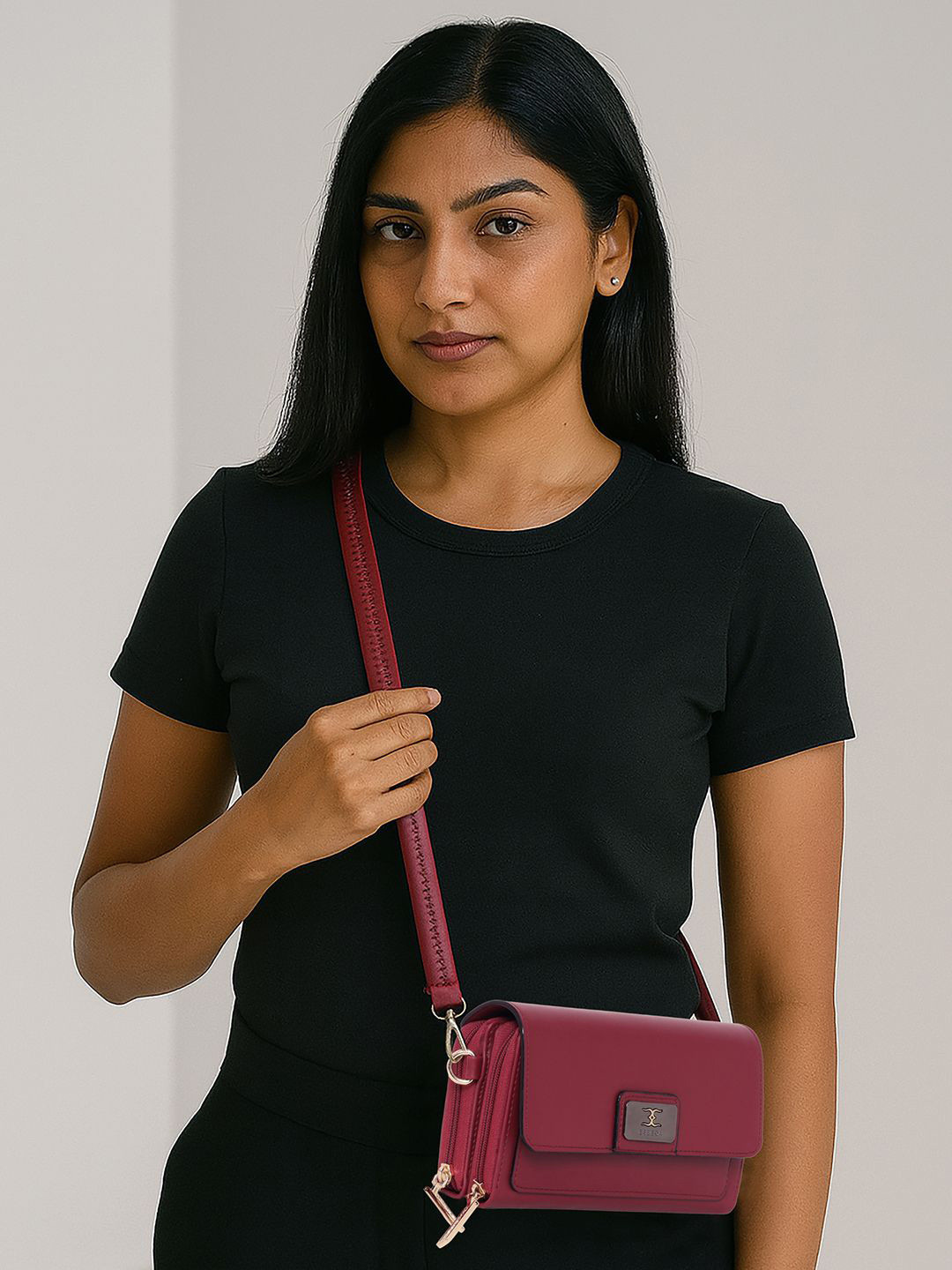 ESBEDA Women Solid Crossbody Sling Bag
